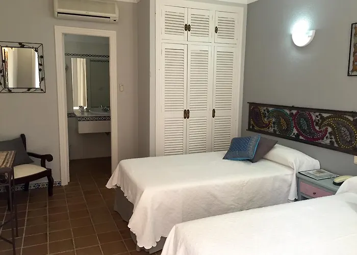 Hotel La Pena Tarifa