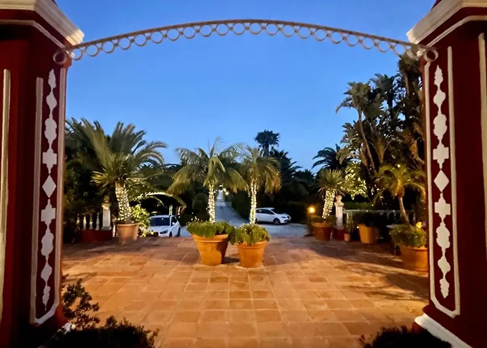 Hotel La Pena Tarifa