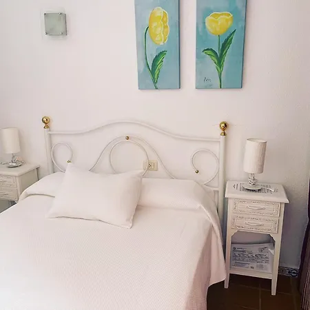 La Pena Hotel *